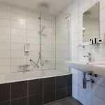 Western ホテル