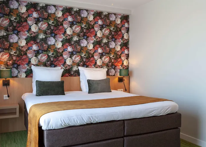 Western - Amsterdam 4*